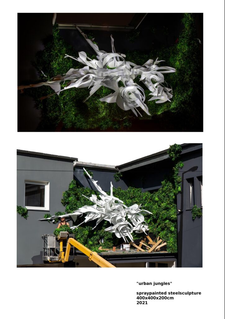 Michael Ritzmann , Dr.Molrok-neofoturistische Skulptur - graphisch abstrakt , Neonfarben Ordnung und Chaos -Installation , Ortsbezogen , Berlin , game over , urban jungle